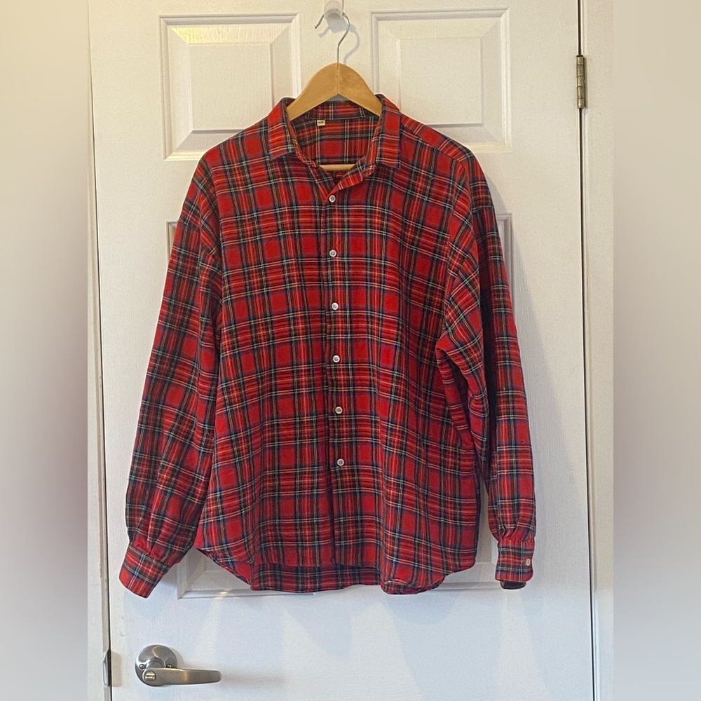 Red Plaid Flannel Shirt Women – Cozy Fall Shirt – Size Large